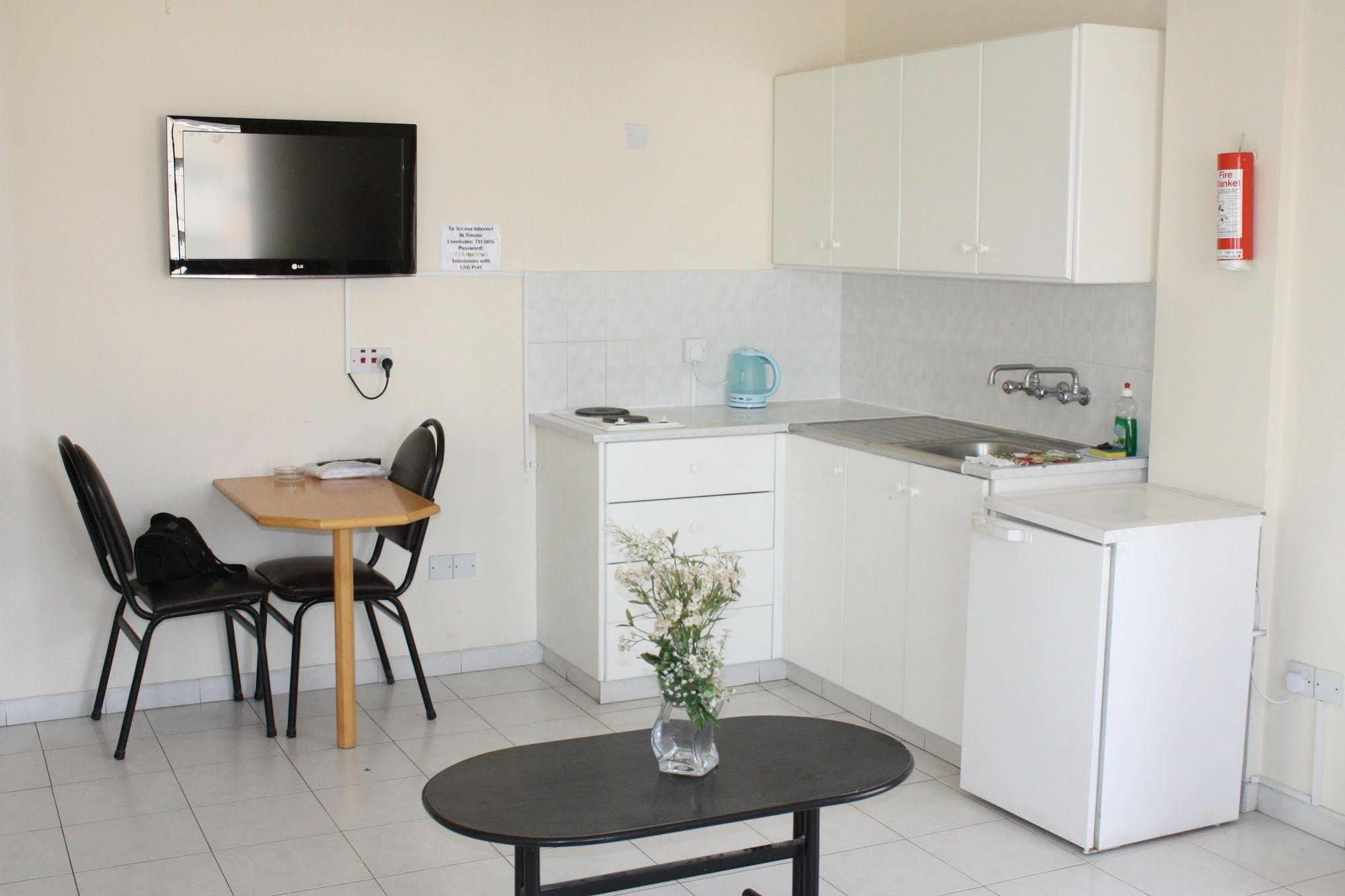 Tycoon Apartments Limisso Esterno foto